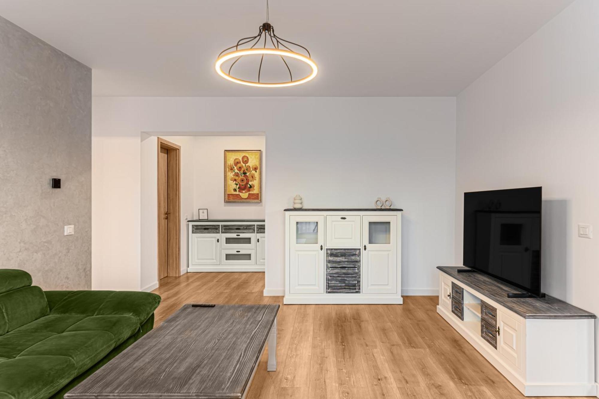 Koa - Aparthotel Брашов Екстериор снимка